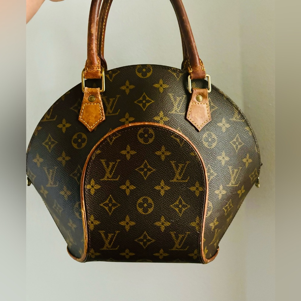 Louis Vuitton Monogram Ellipse PM